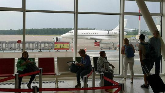 Od soboty wracają loty nad polskie morze