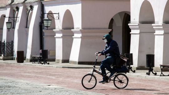 Od soboty Zamość w czerwonej strefie. Jakie zasady, co można a czego nie?