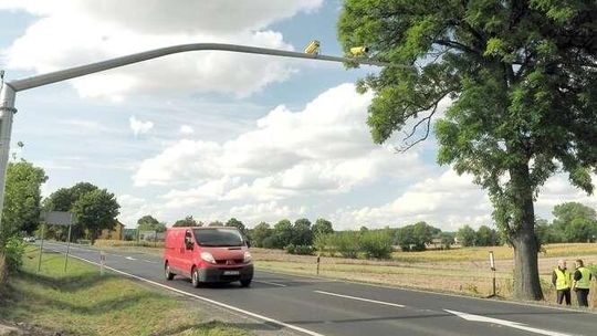 Odcinkowy pomiar prędkości. Mandaty sypią się setkami, a co z poprawą bezpieczeństwa?