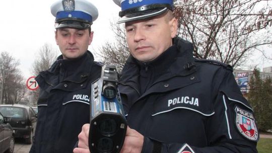 Odkładają podwyżkę mandatów i rewolucję w przepisach drogowych