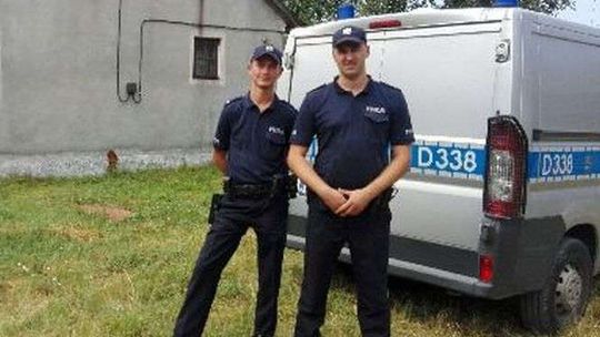 Odkręcił w domu butlę z gazem i zadzwonił na policję