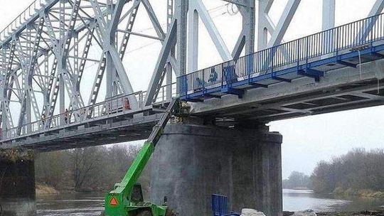 Odnowili most w Terespolu. Od dzisiaj pojadą nim cięższe pociągi