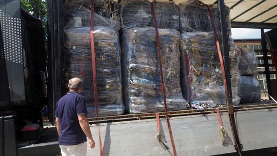 Odpady z Danii przyjechały do naszego regionu. Rozładunek zablokował starosta