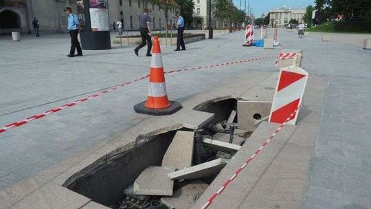 Odszkodowanie za uszkodzone elementy wyposażenia na pl. Litewskim