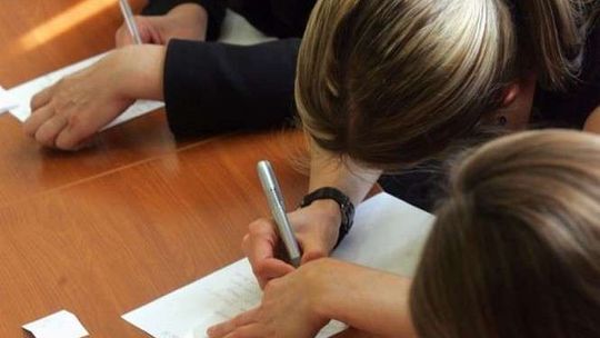 Odważysz się połamać pióro? Dyktando dla uczniów szkół ponadgimnazjalnych