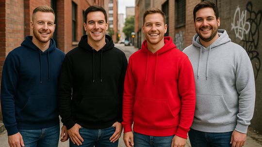 Odzież reklamowa – jak zamienić ubrania w skuteczną reklamę marki?