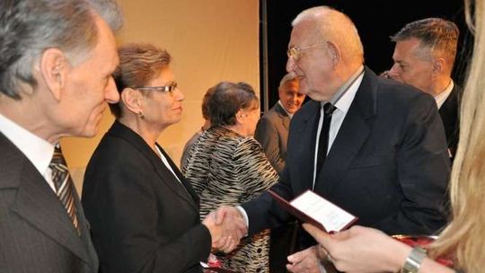 Odznaczenia dla zasłużonych świdniczan (zdjęcia)