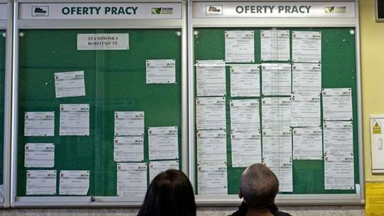 Ograniczają umowy śmieciowe. Zmiany w kodeksie pracy od 2016 roku