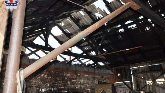 Ogromne straty po pożarze budynków gospodarczych