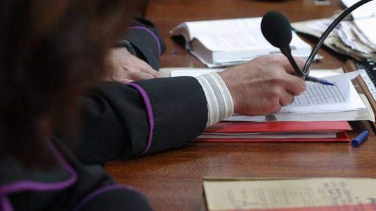 Ojciec maltretował niemowlaka. Jest wyrok za okrutne znęcanie