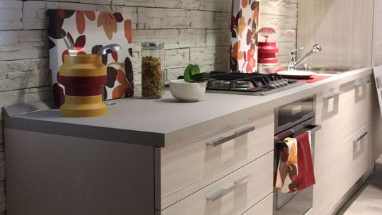 Okap podszafkowy – mała kuchnia też może być piękna!