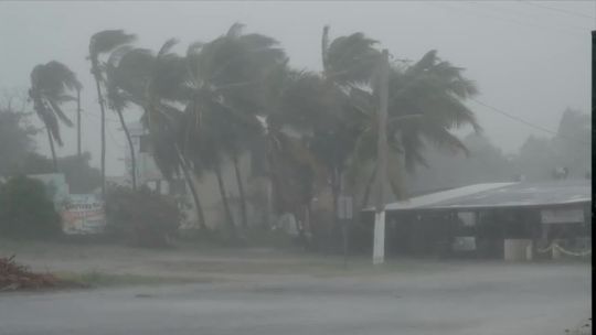 Około 200 tys. osób zostało bez prądu po przejściu burzy tropikalnej przez Portoryko