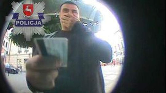 Okradł ciężarną w szpitalu, nagrała go kamera w bankomacie