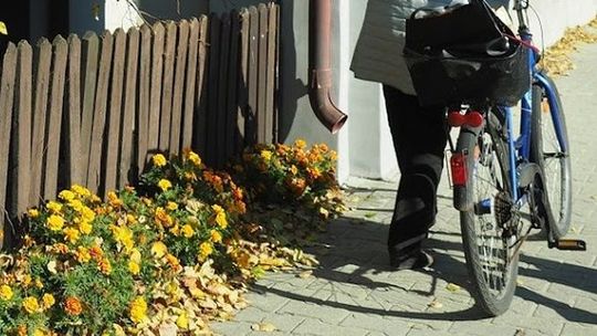 Okradła ministranta, który przyjechał rowerem na mszę