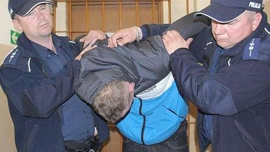 Okrutny mord nad Wisłą. Kolega zakopał Patryka. Wcześniej ciągnął go za traktorem?