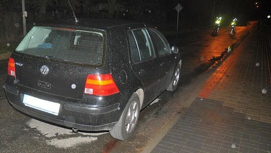 Okszów. Samochód najechał na mężczyznę leżącego na jezdni