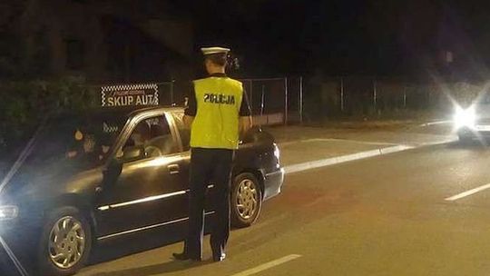 Okuninka: Akcja policji na drogach, skontrolowano 2 tys. osób