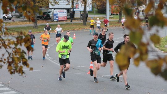 Oni pobiegają w półmaratonie, a autobusy pojadą inaczej