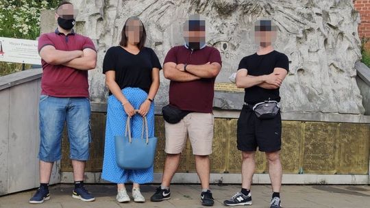 ONR bronił Lublina przed tęczowymi flagami. Komentarze są bezlitosne. Porównują ich do Muminków [zobacz]