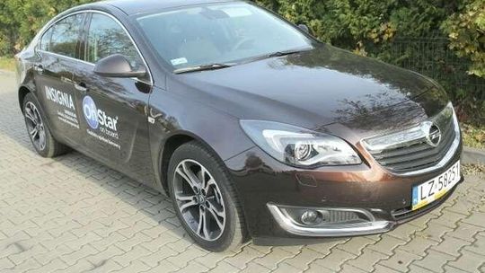Opel insignia z systemem OnStar: Spokój dodany w standardzie