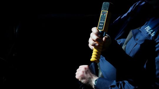 Opel jechał wężykiem. Mieszkaniec Lublina postanowił sprawdzić dlaczego