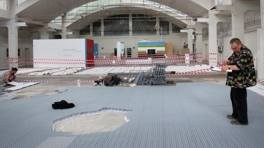 Open City 2013: Złoty autobus i tory przed ratuszem 