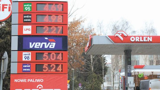 Opłata emisyjna w paliwie nie drenuje portfela kierowców