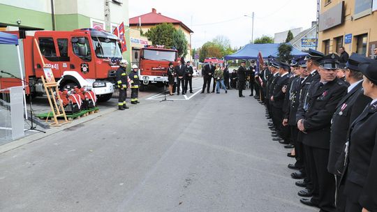Opole Lubelskie: Nowy wóz strażacki nazywa się Paweł