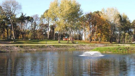 Opole Lubelskie. Park zaprasza, ale dopiero wiosną