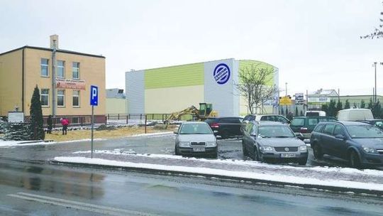 Opole Lubelskie: Parking i chodnik z oszczędności