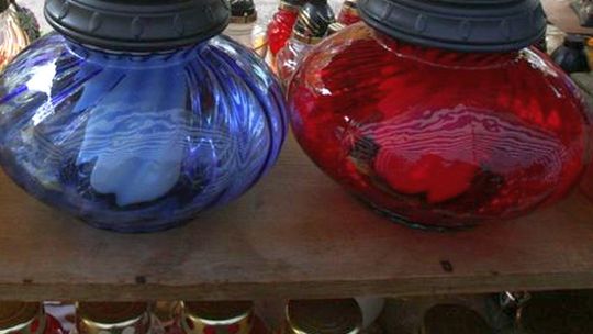 Opole Lubelskie: Ukradł 750 wkładów do zniczy