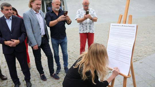 Opozycja chce rozmawiać o TVP Lublin. "Odpartyjnimy publiczne media"