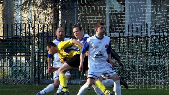 Orion Niedrzwica ma szansę na utrzymanie w IV lidze, trwa walka o podium