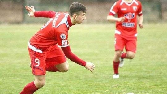 Orion Niedrzwica – Wisła II Puławy 0:4. Wieczorek patrzył z trybun