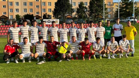 Orlęta Łuków w IV lidze, Grom Różaniec w finale baraży