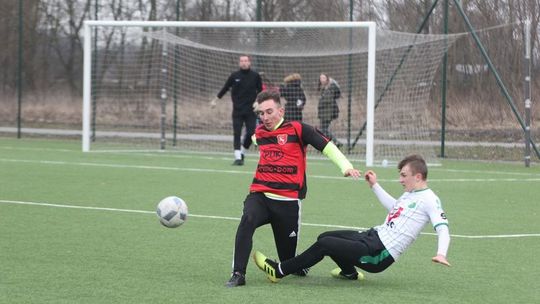 Orlęta Spomlek – Lewart 2:1. Lepsi dopiero po przerwie