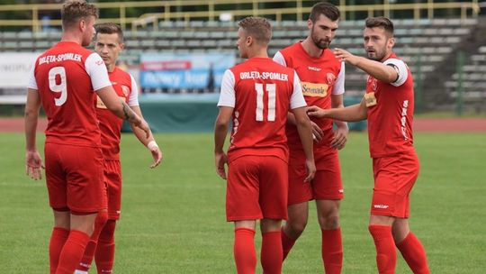 Orlęta Spomlek - Lewart Lubartów 2:1. Niemoc strzelecka przełamana Orlęta Spomlek - Lewart Lubartów 2:1. Niemoc strzelecka przełamana