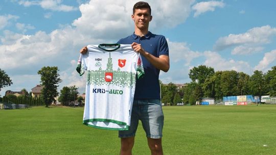 Orlęta Spomlek przed sezonem. Ruch, jak na dworcu, wagony piłkarzy przyjeżdżają i odjeżdżają