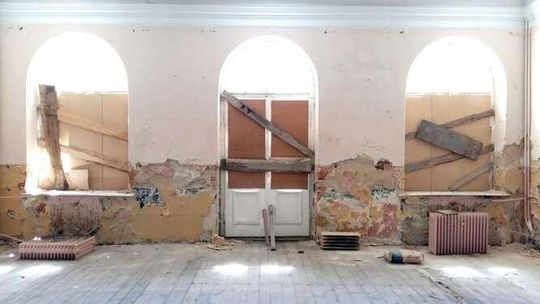 Orłów Murowany: Pospolite ruszenie w obronie pałacu 