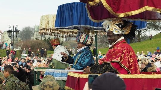 Orszak Trzech Króli 2019 w Lublinie ze zmianami. Mędrcy z Syrii, Nigerii i Indonezji