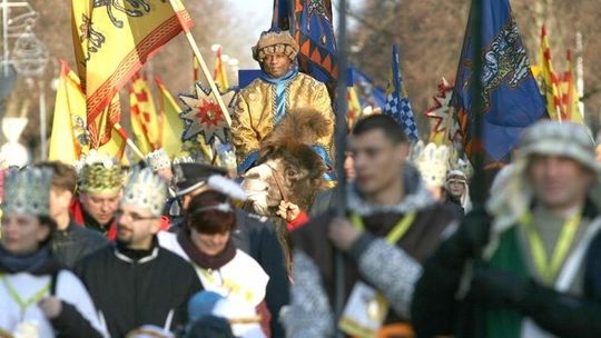 Orszak Trzech Króli. Miasta walczą o wielbłąda