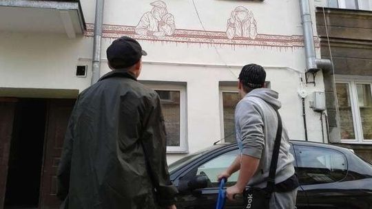 Oryginalna elewacja kamienicy w Lublinie. To kolejny projekt "Rewirów" [zdjęcia]