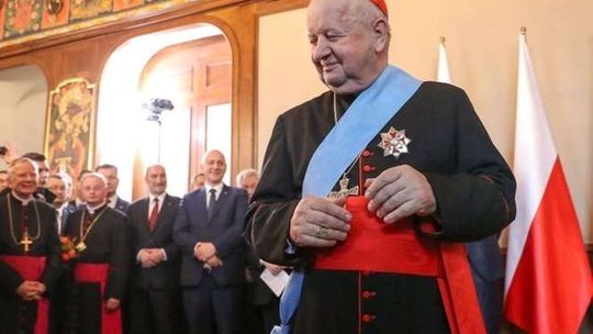 Orzeł Biały dla kardynała Stanisława Dziwisza