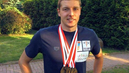 Osiem medali zawodników z woj. lubelskiego podczas mistrzostw Polski w pływaniu