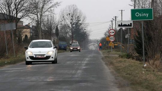 Osiny: Kontrole nie pomogły, potrzebny chodnik