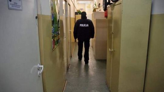 Oskarżą policjantów o bicie przesłuchiwanych?