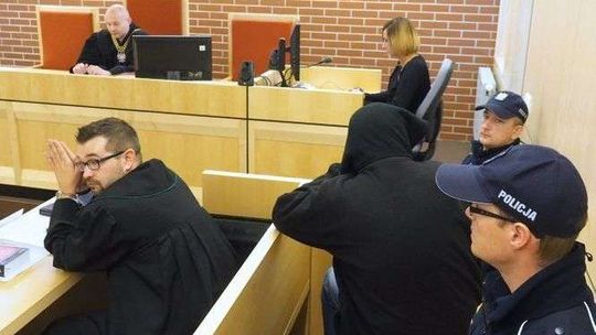 Oskarżony o pedofilię taksówkarz stanął przed sądem. Od 10 lat prowadził dziecięcą scholę