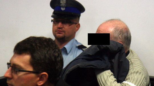 Oskarżony o zabójstwo sprzed 20 lat. Zginęli dentyści i ich opiekun. Ruszył proces