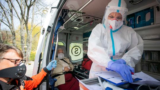 Osoby z Lubelskiego z pozytywnymi wynikami testów na wirusa SARS-CoV-2. Z sześciu powiatów