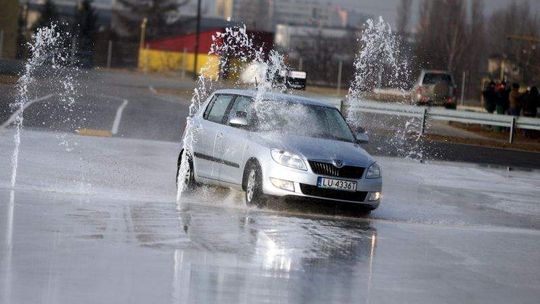 Ośrodek Doskonalenia Techniki Jazdy z poślizgiem. Ruszy za miesiąc